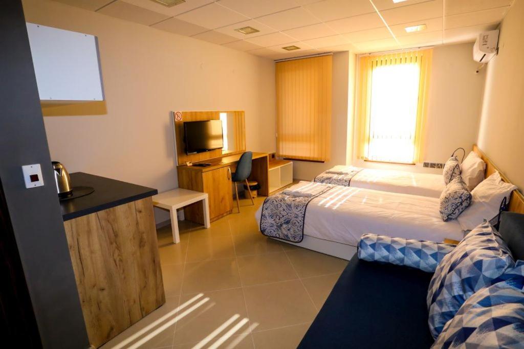 Студия И Стаи За Гости -Жк Пентагон Kŭrdzhali Extérieur photo